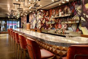 Lounge alebo bar v ubytovaní Hard Rock Hotel Madrid
