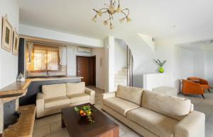Gallery image of Seagrove, Beachfront Villa In Possidi #FeelsLikeHome in Skála Foúrkas