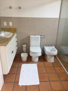 A bathroom at Villa Mare Residence