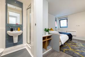 Gallery image of For Students Only Private Bedrooms with Shared Kitchen at Merlin Heights in the heart of Leicester in Leicester