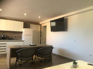 A kitchen or kitchenette at Suite del Mar 5 Jandia Esquinzo Fuerteventura