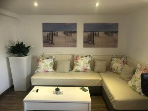 A seating area at Suite del Mar 5 Jandia Esquinzo Fuerteventura