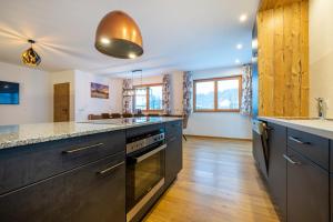 Kuchyňa alebo kuchynka v ubytovaní WiWa Appartement + 11 fotografií