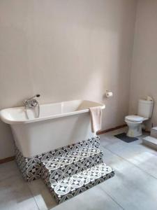 Gallery image of Via the Grapevine 3 bedroom house private parking in Colesberg