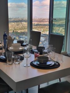 Ποτά στο Deluxe Flat with Great Views