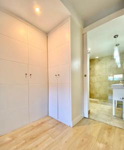 A bathroom at Charming La Casa de La Castellana