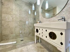 A bathroom at Charming La Casa de La Castellana