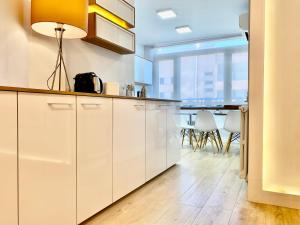 A kitchen or kitchenette at Charming La Casa de La Castellana