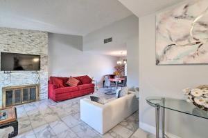 Pet-Friendly Family Gem, 10 Mi to Vegas Strip