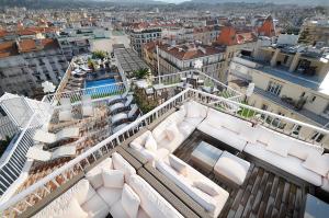 Bazén v ubytování Splendid Hotel & Spa Nice nebo v jeho okolí