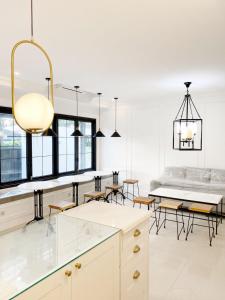 Fotografie z fotogalerie ubytování Loewys Home Tanjung Duren Jakarta Barat v destinaci Jakarta + 35 fotografií