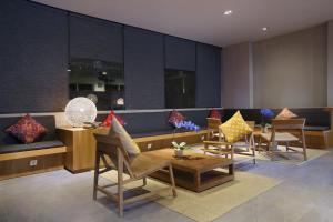 BATIQA Hotel Jababeka Cikarangにあるシーティングエリア