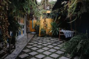 Ein Garten an der Unterkunft Baannokhook Home&Cafe