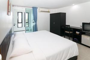 Gallery image of G House Hotel in Hua Hin