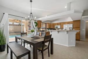 Gallery image of Playpool Oasis-Pool, Spa, Garage, Great Lake Views in Lake Havasu City