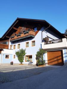 Zdjęcie z galerii obiektu Appartement Haus Burgblick w mieście Wagrain