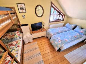 Posteľ alebo postele v izbe v ubytovaní Holiday Home Tonkina kuća + 24 fotografií