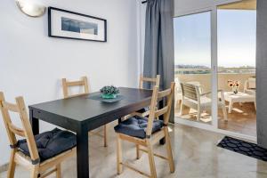 Fotografia z galérie ubytovania LL- Cozy apartment just next to the beach v destinácii Estepona