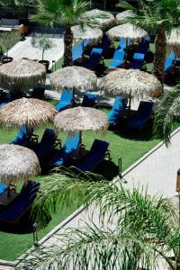 Vonkajšia záhrada v ubytovaní Infinity Blue Boutique Hotel & Spa - Adults Only