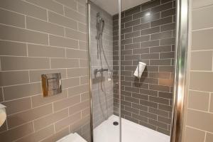 Holiday Inn Express - Arcachon - La Teste by IHG的一间浴室