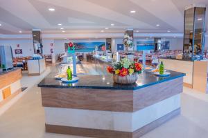 Restaurace v ubytování Hotel Club Cala Romani