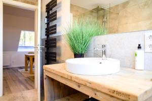 Fotografie z fotogalerie ubytování Smart Resorts Haus Saphir Ferienwohnung 512 v destinaci Winterberg