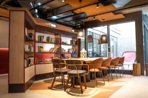 Area soggiorno di ibis Styles Zurich City Center
