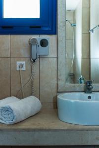 Ilios Malia Hotel Resort的一间浴室