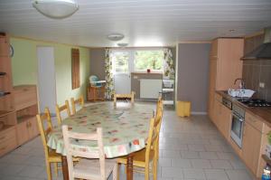Köök või kööginurk majutusasutuses Gîte de la barrière