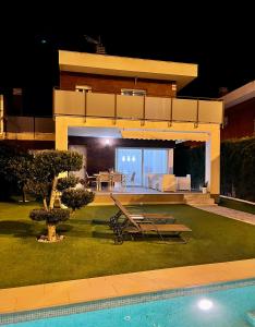 Bazén v ubytování Calle Malta 19 Villa nebo v jeho okolí