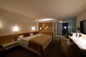 Postel nebo postele na pokoji v ubytování Hotel Waldegg - Adults only