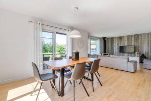 Dining area sa apartment