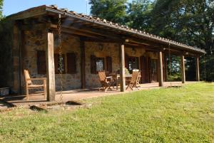 A garden outside La Spinetta