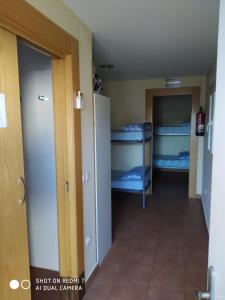 Двуетажно легло или двуетажни легла в стая в Albergue Turistico La Torre