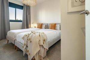 Posteľ alebo postele v izbe v ubytovaní INF12A- Apartment close to beach and old town + 37 fotografií