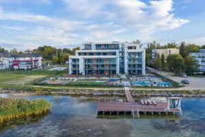 Výhled na řeku, která protéká v blízkosti apartmánu