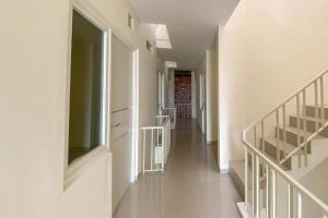 Fotografie z fotogalerie ubytování Nipa Guest House near Universitas Widyagama Mitra RedDoorz v destinaci Blimbing