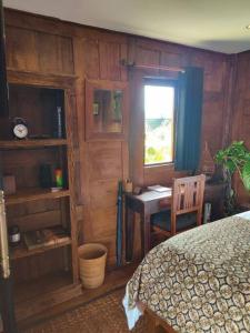 Φωτογραφία από το άλμπουμ του The Hidden Escapes Bingin- Sunset Rooftop Wood House with Ocean View & Private Kitchen σε Uluwatu