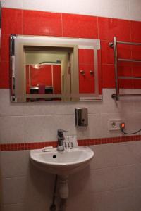 Koupelna v ubytování Современная smart квартира для 3-их. чел. М.Академика Павлова , р-к Барабашова