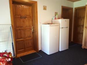 A kitchen or kitchenette at Privat Mrzkan