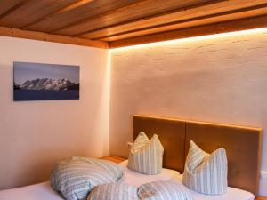 Postel nebo postele na pokoji v ubytování Apartment Apart Grazia-3 by Interhome