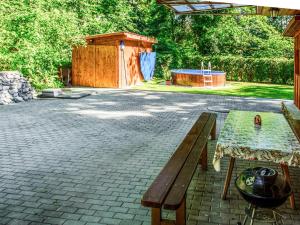 Vonkajšia záhrada v ubytovaní Holiday Home Jirka by Interhome