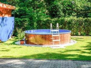 Bazén v ubytovaní Holiday Home Jirka by Interhome alebo v jeho blízkosti