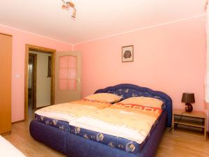 Postel nebo postele na pokoji v ubytování Holiday Home Jirka - DEH120 by Interhome