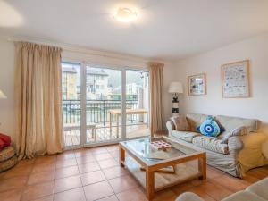Posezení v ubytování Apartment Vasco de Gama B8-R by Interhome