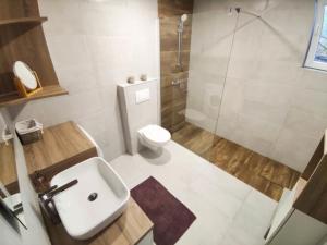 Kúpeľňa v ubytovaní Holiday Home Milka by Interhome