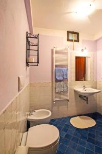 Ένα μπάνιο στο Apartment La Fonte-1 by Interhome