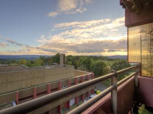 einen Blick vom Balkon eines Gebäudes in der Unterkunft Apartment B615 by Interhome in Lahnstein