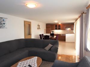 Posezení v ubytování Apartment Filip Jakov-2 by Interhome