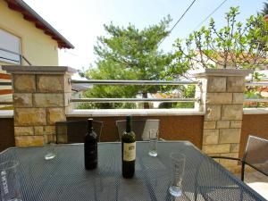 Nápoje v ubytovaní Apartment Anić-1 by Interhome